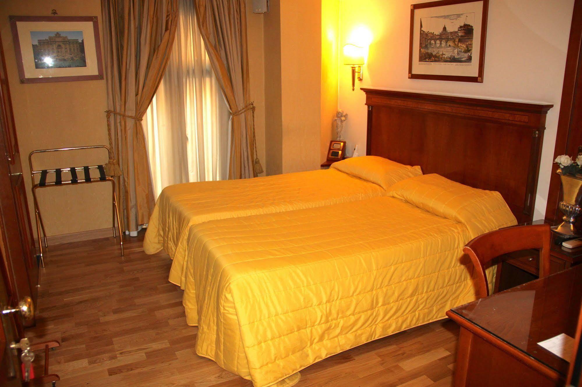 Luxury Rooms H 2000 Roma Dış mekan fotoğraf