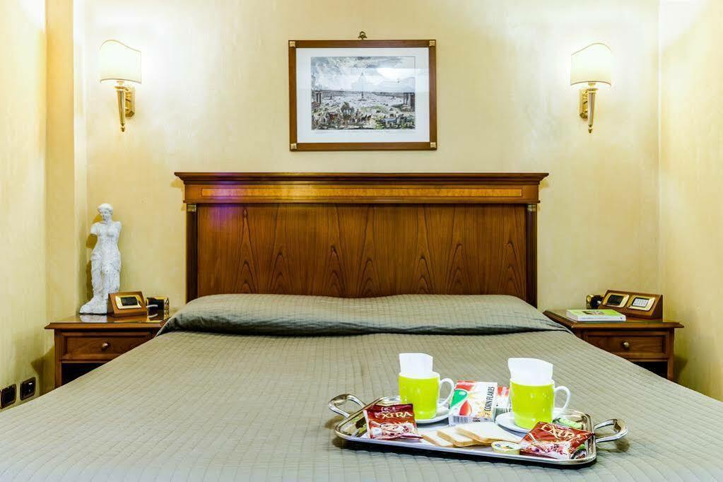 Luxury Rooms H 2000 Roma Dış mekan fotoğraf